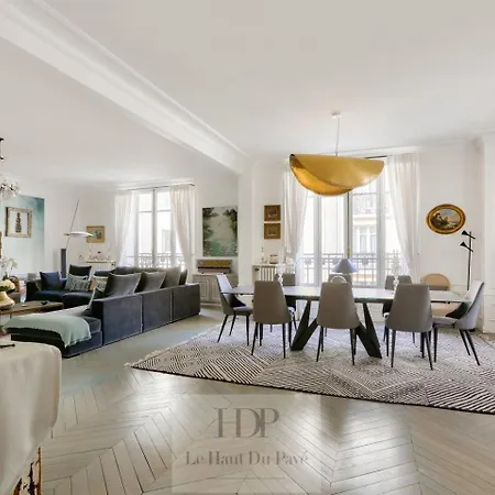 Apartment Duplex Trocadero, 4 Chambres, 300m2 *